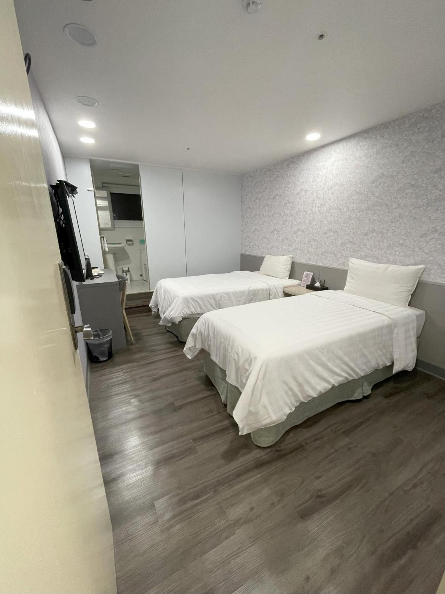 歐法行旅 O Fun Hotel Taipéi Exterior foto